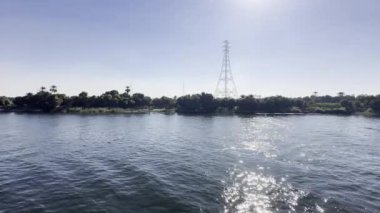 Nil yolculuğuna çıkın ve antik harikalar ile modern Mısır 'ın mükemmel bir karışımını keşfedin. Luxor 'dan Aswan' a yelken açmak, geçmişin ve bugünün ahenkli birlikteliğine tanıklık etmek..