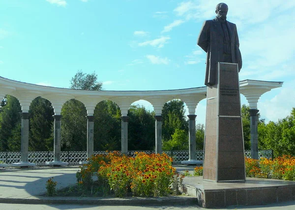 Украина Хмельник Памятник Тарасу Шевченко — стоковое фото
