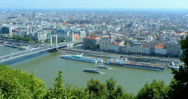 Венгрия Будапешт Вид Город Горы Геллерт — стоковое фото
