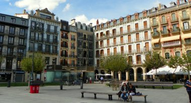 Spain, Pamplona, Castle Square (Pl. del Castillo), buildings on the square