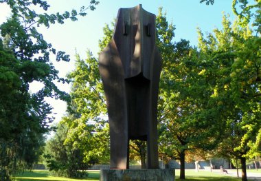 Spain, Pamplona, La Vuelta del Castillo, Citadel of Pamplona, Witch sculpture by Nestor Basterretxea  (Bruja sculpture)
