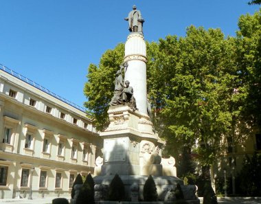 Spain, Madrid, plaza de la Marina Espanola, monument of Francisco Romero Robledo