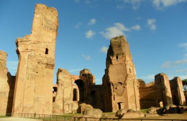 Italy, Rome, Viale delle Terme di Caracalla, Baths of Caracalla (Terme di Caracalla), Great Court and nature (ruins of ancient buildings)