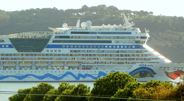 Portugal Lisbon Praca Imperio View Bay Cruise Ship — Foto de Stock