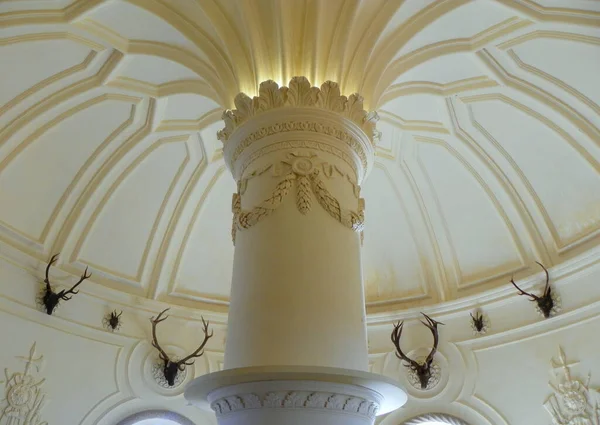ポルトガル シントラ ペナ宮殿 宮殿の内部 スタッグホール — ストック写真