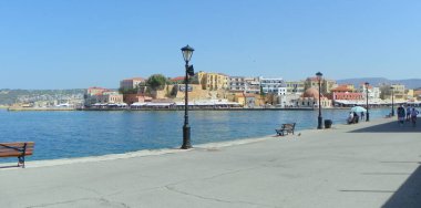 Yunanistan, Girit, Chania, Xenia Park, Eski Venedik Hanya Limanı manzarası