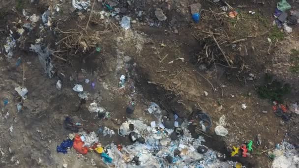 Zdjęcie Lotnicze Stosu Śmieci Leżącego Wsi Latanie Nad Ogromnymi Śmieciami — Wideo stockowe