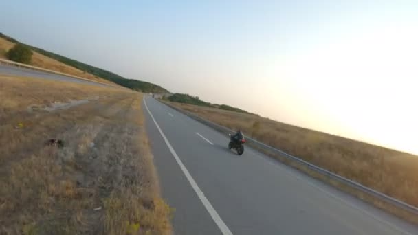 Εναέρια Βολή Του Ποδηλάτη Ιππασία Στο Σύγχρονο Αθλητισμό Μοτοσικλέτας Στο — Αρχείο Βίντεο