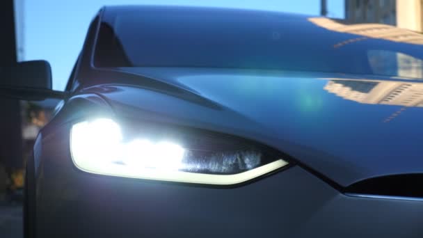 Close Faróis Carro Moderno Comutação Luzes Cabeça Led Automóvel Novo — Vídeo de Stock