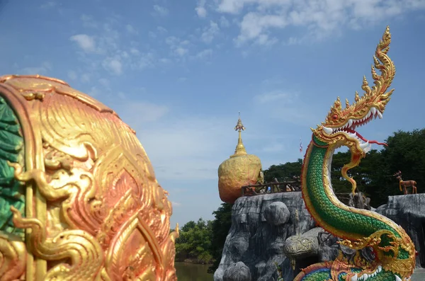 Tolles Grünes Naka Vor Der Naka Höhle Kaeng Khoi Tempel — Stockfoto