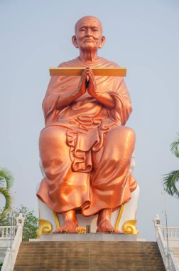Luang Pho To (somdet phra phutthachan to brahmarangsi), the big at Bot (Sam Khok), Pathum Thani Eyaleti