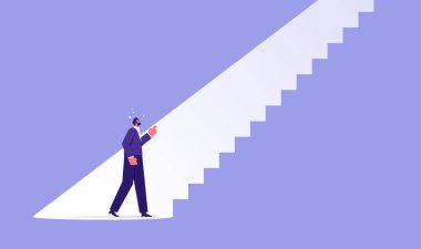 İş adamı ile kariyer merdiveni konsepti, terfi ve iş ilerlemesinin sembolü, yeni fırsat ve çözüm