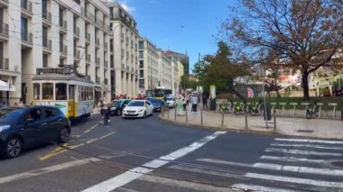 Lizbon 'dan kalkan Retro Tramvay