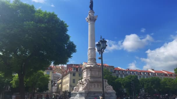 佩德罗四世在里斯本Rossio广场的圆柱 — 图库视频影像