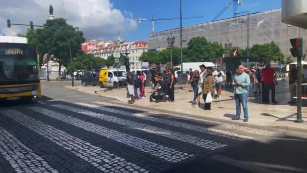 Autobús Interurbano Conduciendo Por Carretera Lisboa — Vídeos de Stock