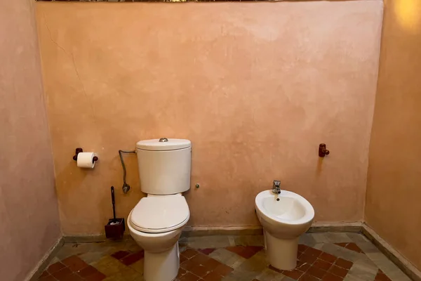摩洛哥传统厕所的内部 — 图库照片