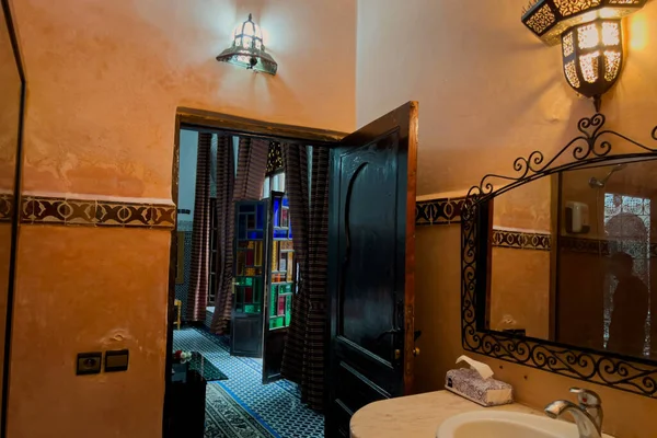 Interior Baño Riad Tradicional Marruecos — Foto de Stock