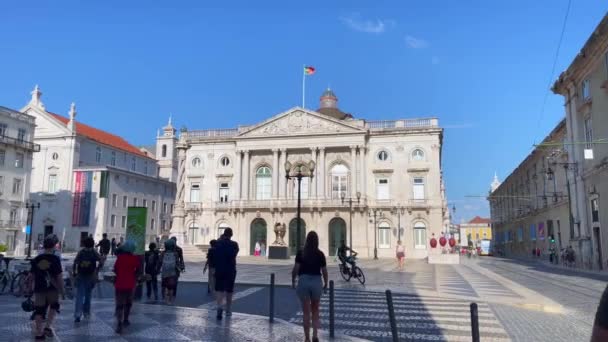 Pessoas Que Caminham Nas Proximidades Edifício Municipal Camara Lisboa — Vídeo de Stock