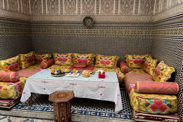 Desayuno Marroquí Servido Dentro Lujoso Riad Antigua Medina Fez —  Fotos de Stock