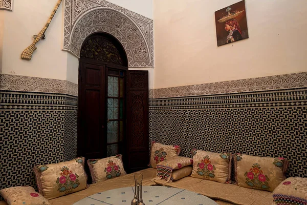 Soggiorno Tradizionale Marocchino All Interno Vecchio Riad — Foto Stock