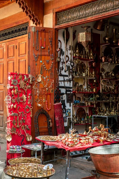 Prodotti Rame Fatti Mano Fuori Bazar Nella Vecchia Medina Fez — Foto Stock