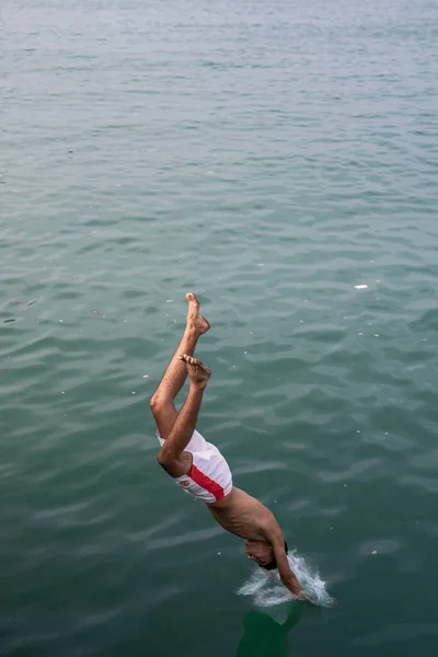 Young Man Jumping Water — Stock Photo, Image