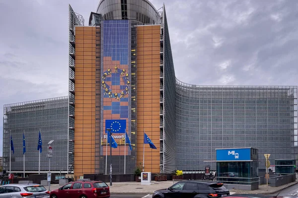 Coches Que Circulan Cerca Sede Comisión Europea Bruxelles —  Fotos de Stock