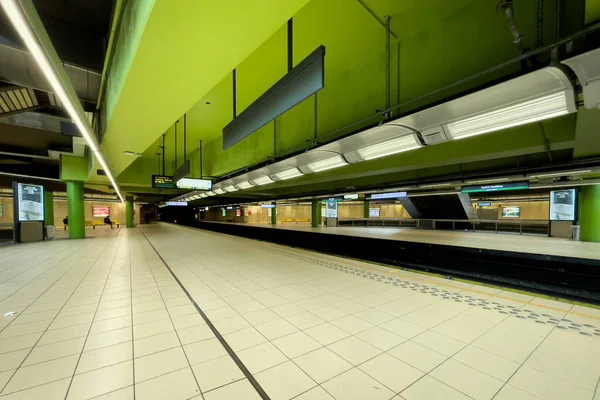 Interiér Prázdné Stanice Metra Bruselu — Stock fotografie