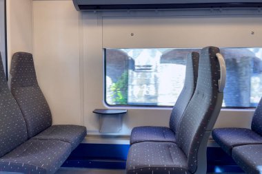 Belçika 'da bir trenin içi Emtpy