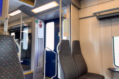 Belçika 'da bir trenin içi Emtpy