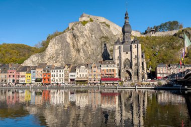 Belçika 'daki Notre Dame de Dinant