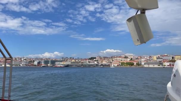 Vista Traghetto Movimento Città Lisbona Portogallo — Video Stock