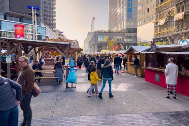 Brüksel, Belçika 'nın merkezinde Noel Pazarı