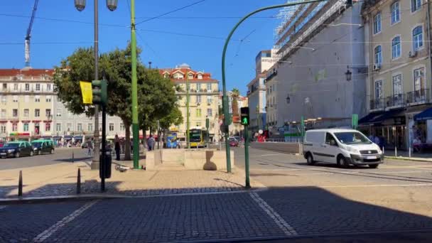 Zelená Semafor Pro Pěší Auty Blízkosti Lisabonu Portugalsko — Stock video