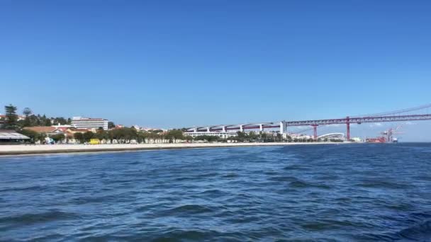 Puente Del Abril Lisboa Portugal — Vídeo de stock