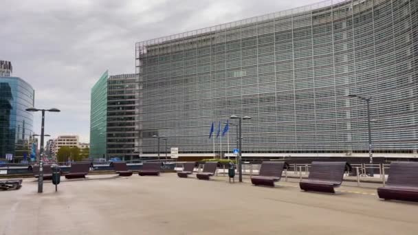 ベルギーのブリュッセルにある欧州委員会の本部 — ストック動画