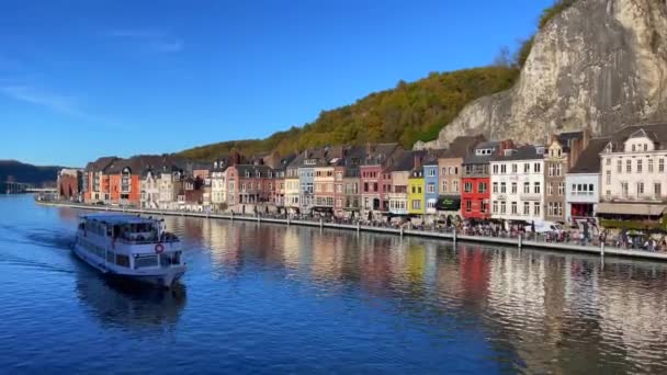 Velká Trajekt Plachtění Řece Meuse Dinant Belgie — Stock video