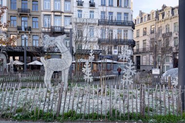 Brüksel, Belçika 'da Noel süsleriyle süslenmiş sokaklar