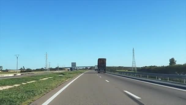 Дешкам Бачить Автомобіль Їде Автостраді Марокко — стокове відео