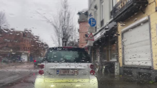 Car Wipers Wiping Rain Drops Windshield Car — 图库视频影像