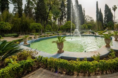 Beautiful fountain inside Jnan Sbil gardens in the old medina of Fez, Morocco