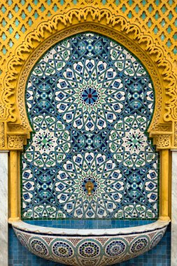 Traditional Moroccan wall fountain in a Jnan Sbil Gardens in Fez