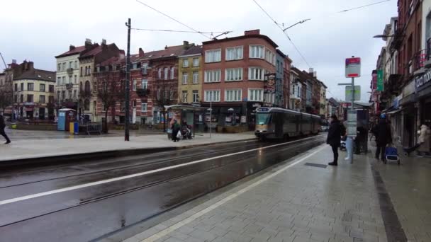 Tramway Moderne Circulant Sur Route Bruxelles Belgique — Video