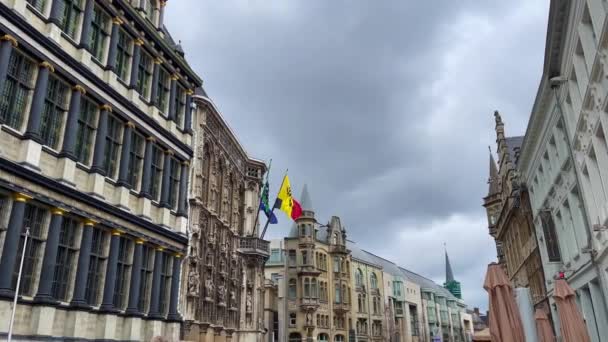 Bandera Flandes Colgada Edificio Gante Bélgica — Vídeo de stock