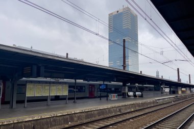 Brüksel, Belçika 'daki Brüksel-Güney tren istasyonu (Bruxelles-Midi)