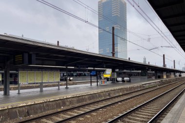 Brüksel, Belçika 'daki Brüksel-Güney tren istasyonu (Bruxelles-Midi)