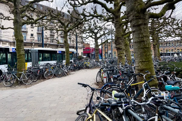 Lots Bicycles Parked Gent Sint Pieters Railway Station Ghent Belgium — Stock Photo, Image