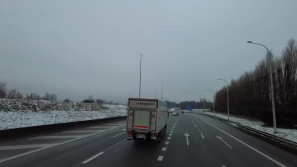 ベルギーとフランスの道路を走行しているFlixbusからのDashcamビュー — ストック動画