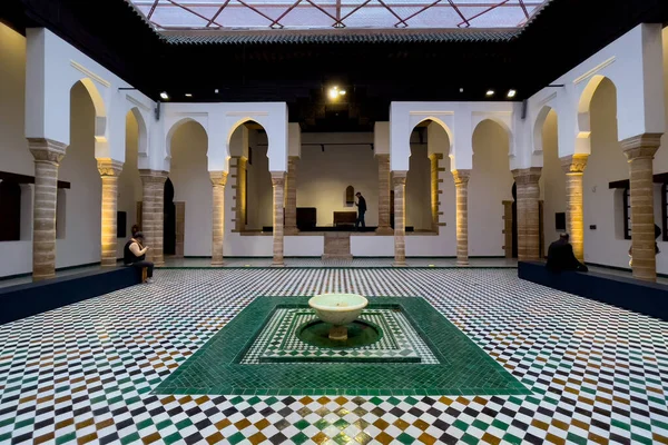 Piękna Fontanna Środku Dziedzińca Narodowym Muzeum Biżuterii Rabacie Maroko — Zdjęcie stockowe