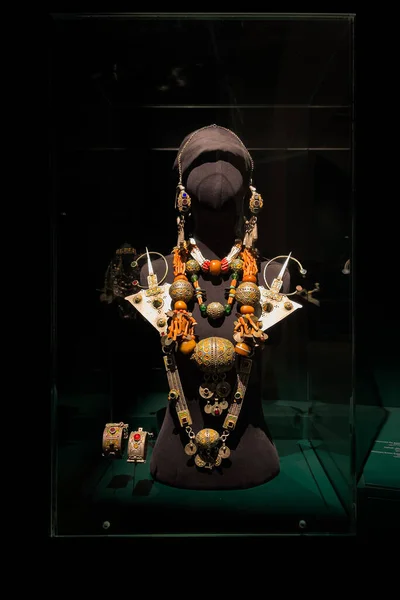 摩洛哥拉巴特国家珠宝博物馆一件古老珠宝的特写 — 图库照片